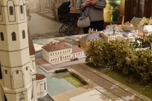 international_week_25_10